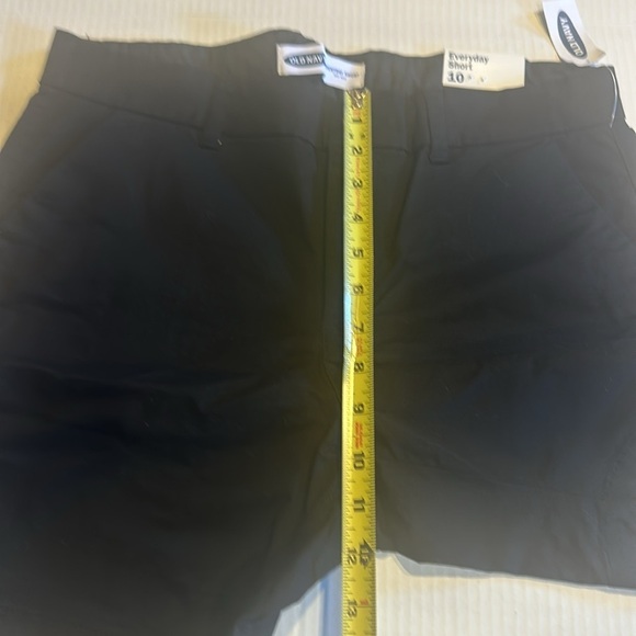 NWT Old Navy black everyday shorts mid rise zipper front pockets can be belted - Picture 3 of 11